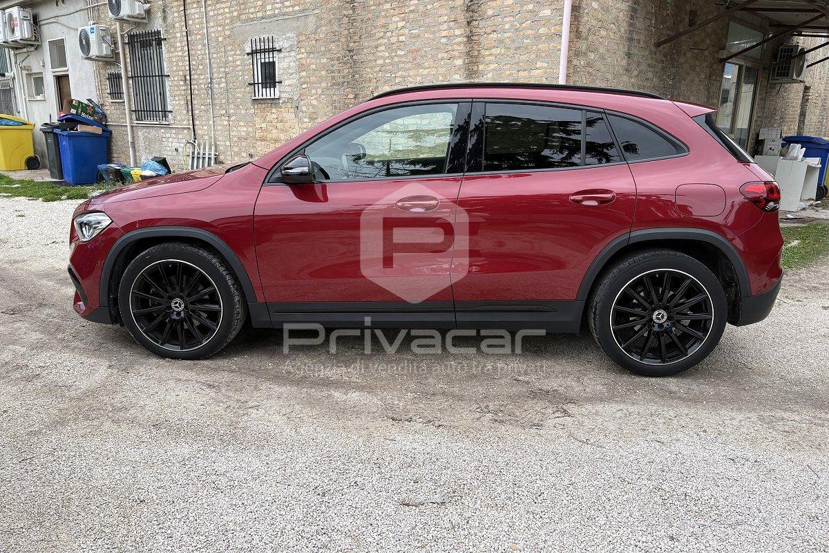 MERCEDES GLA 200 d Automatic Premium