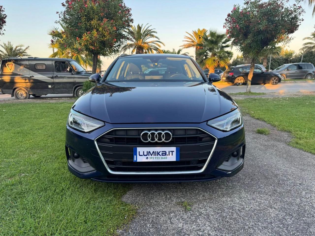 Audi A4 Avant 30 2.0 tdi mhev Business Advanced 136cv s-tronic
