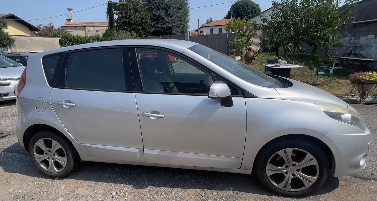 Renault Scenic Scénic X-Mod 1.5 dCi 110CV Luxe