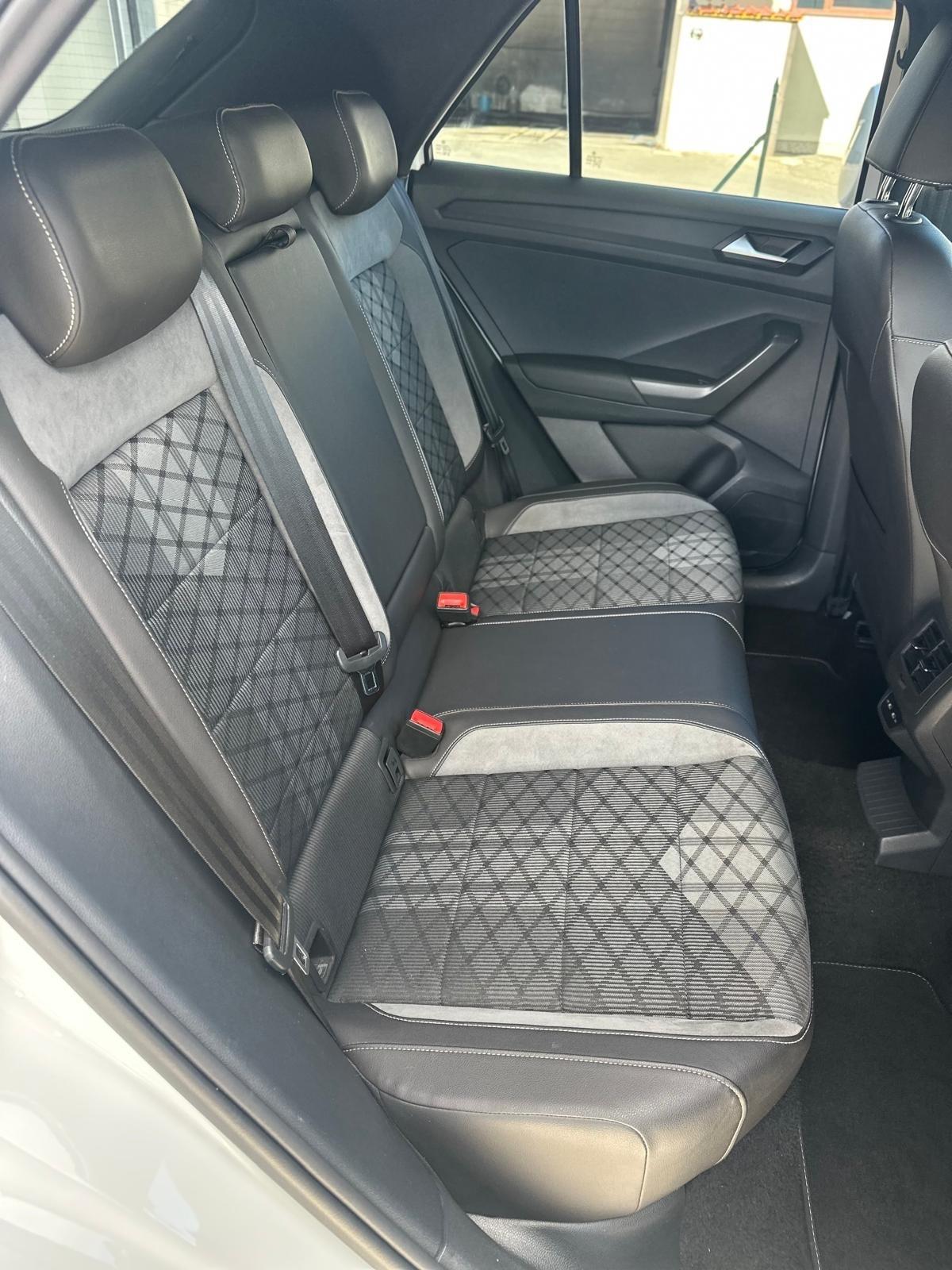 Volkswagen T-Roc 2.0 TDI SCR 150 CV DSG 4MOTION R-Line
