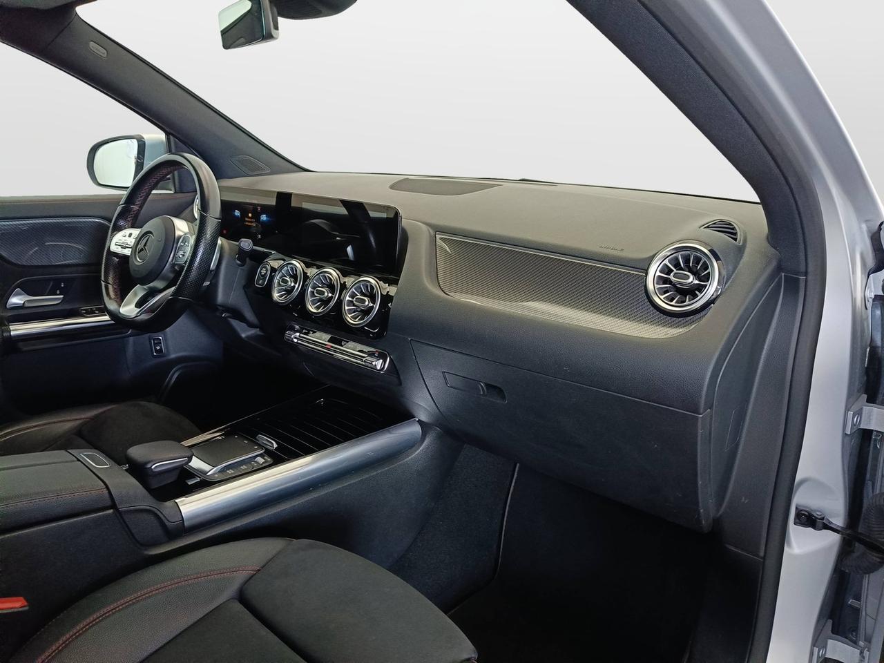 Mercedes-Benz GLA-H247 2020 - GLA 180 d Premium auto