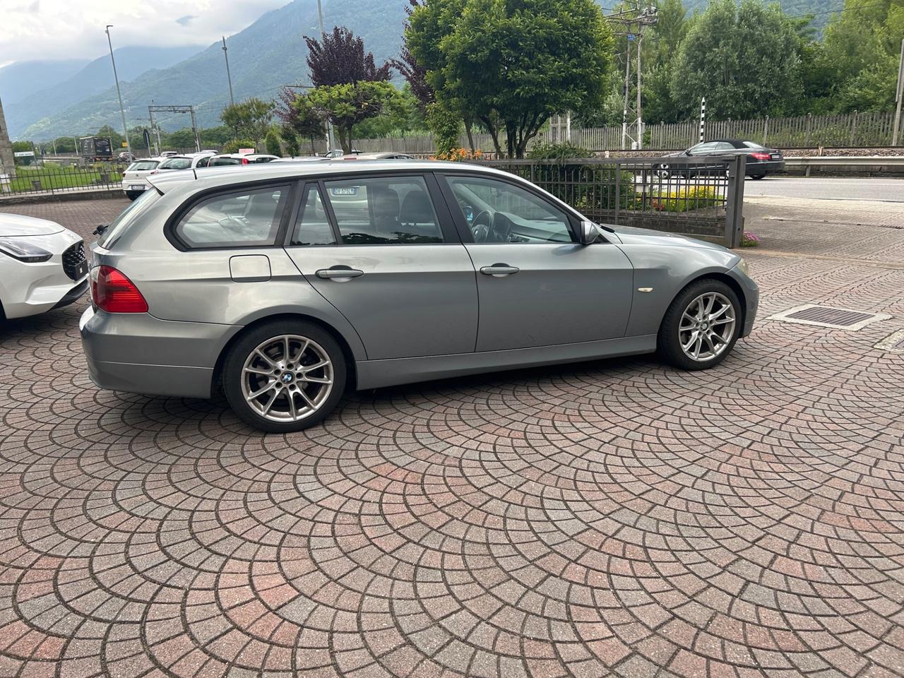Bmw 320 320d cat Touring Attiva
