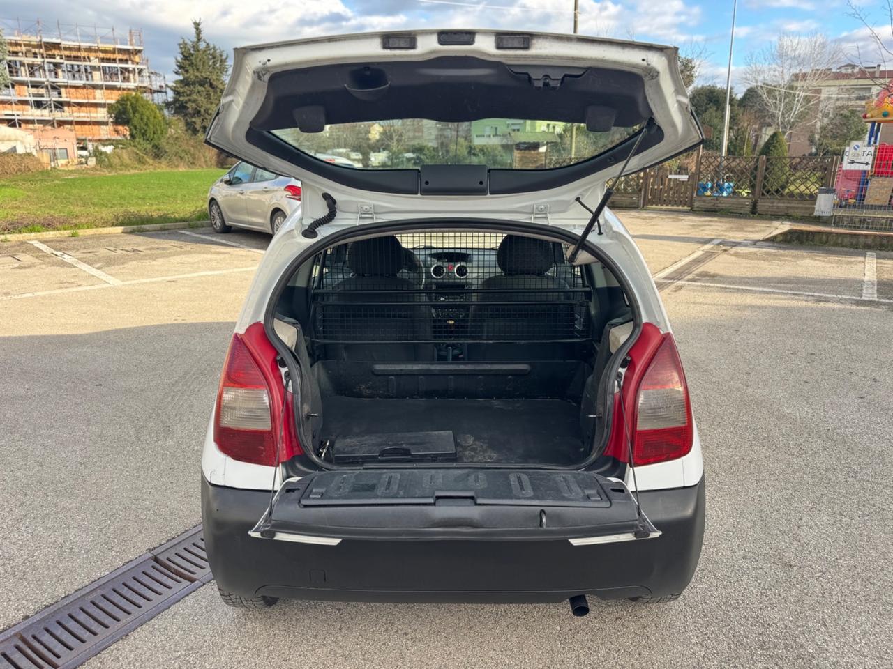 Citroen C2 1.4 HDi 70CV Van Vetrata