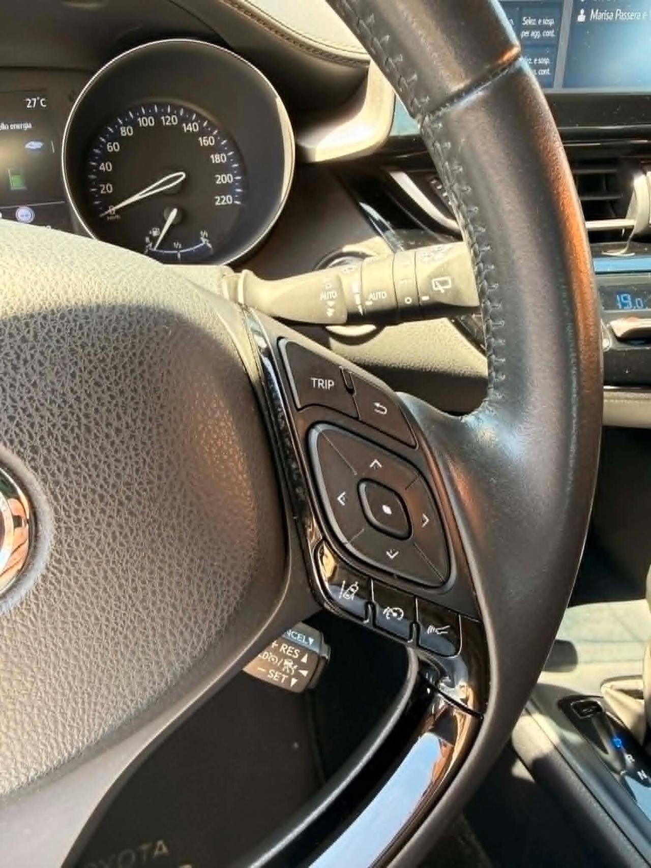 Toyota C-HR 1.8 Benz/Ibrida OK Neopatentato