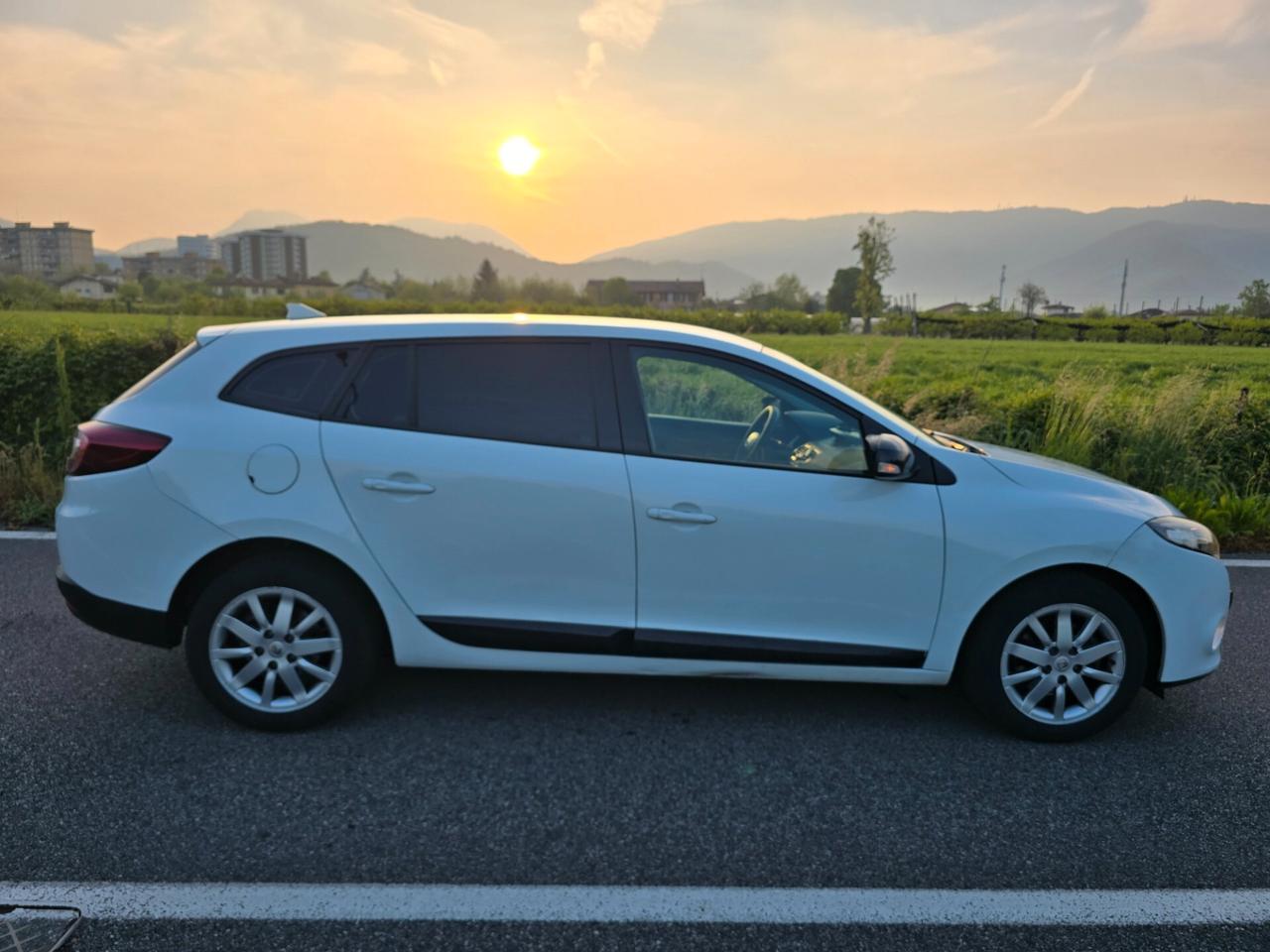 RENAULT MEGANE 1.5 dCi "OK PER NEOPATENTATI "