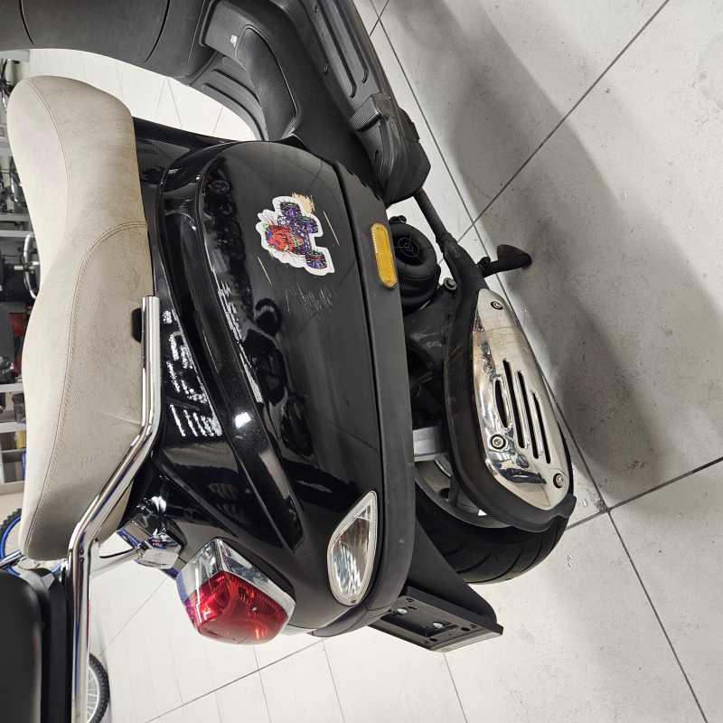 Vespa LX 50 4T - 2012