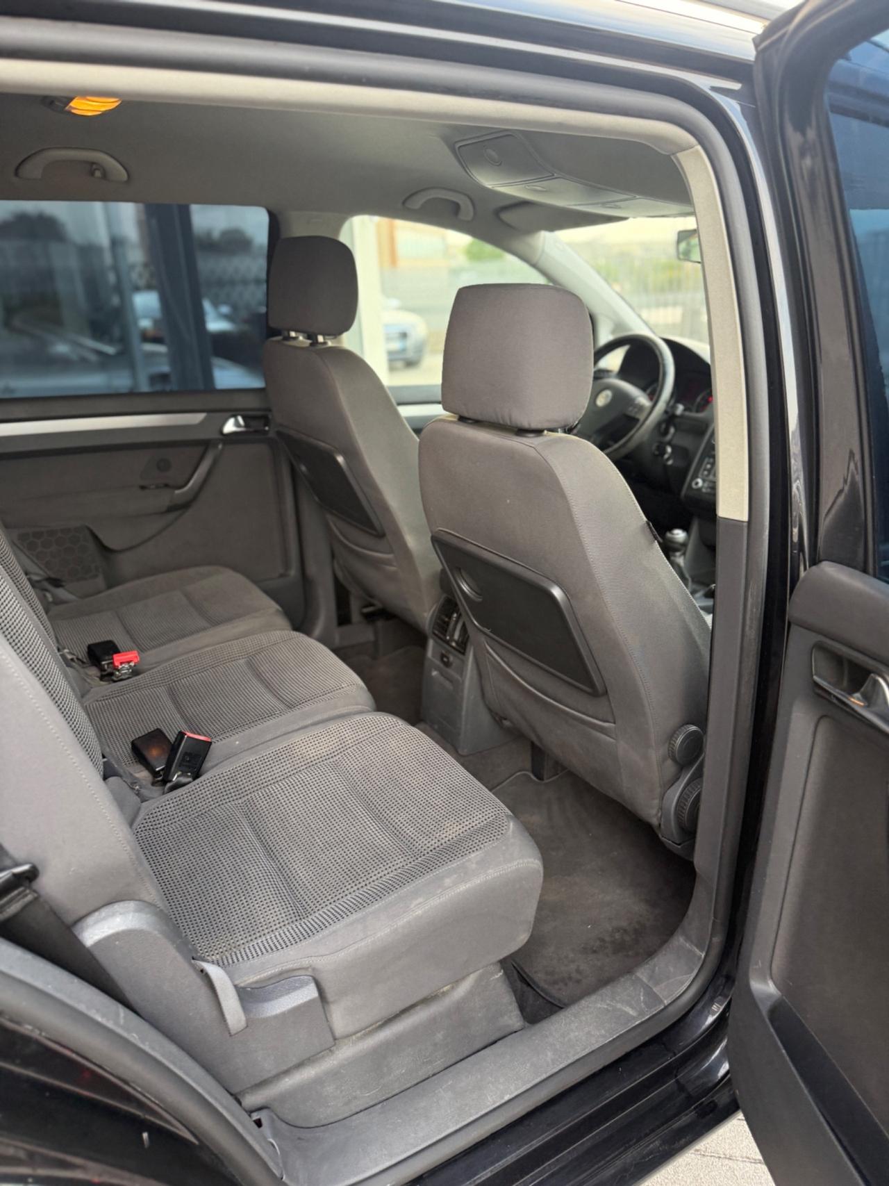 Volkswagen Touran 2.0 16V TDI Highline