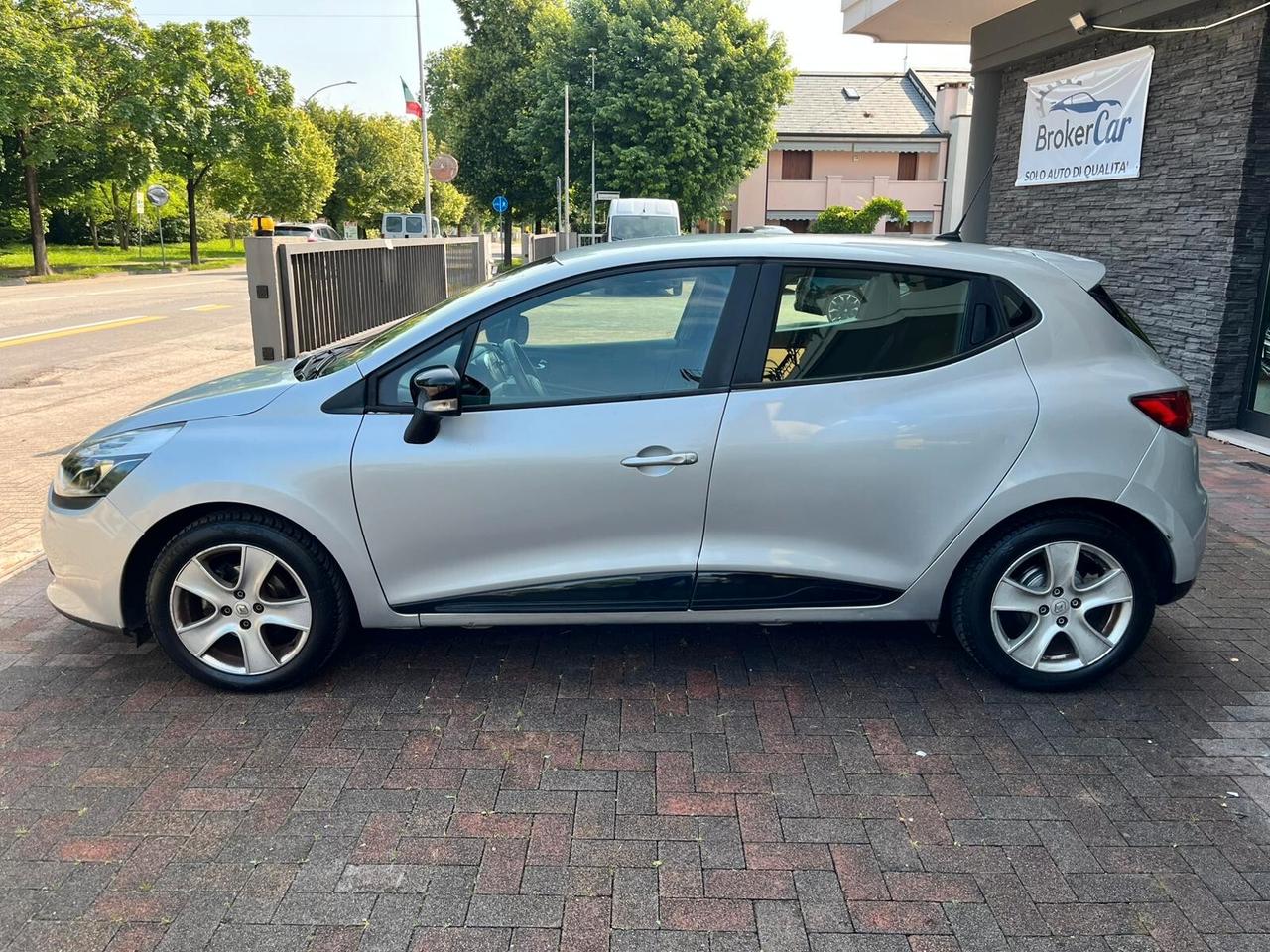 Renault Clio 1.2 75CV 5 porte Live