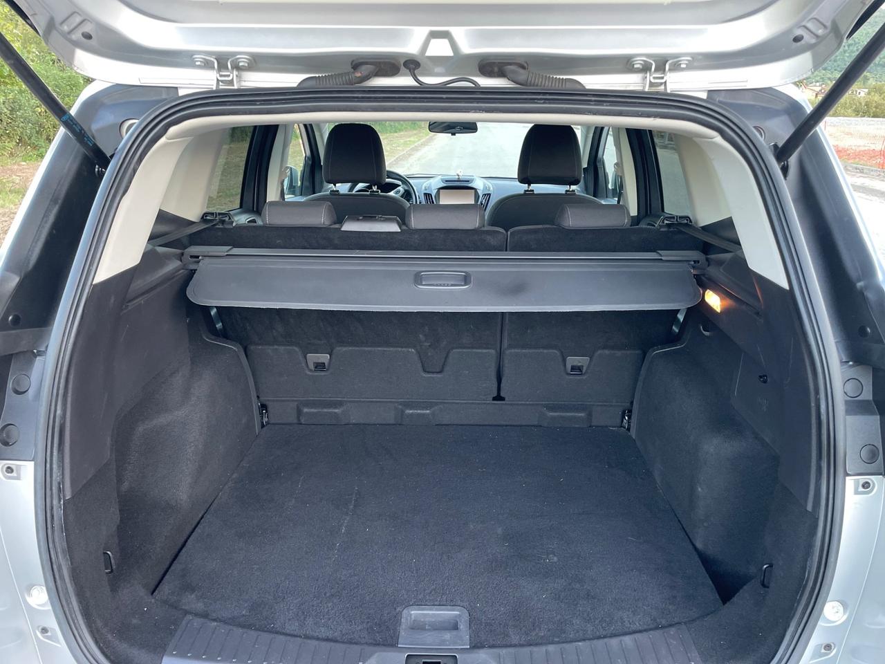 Ford Kuga 2.0 TDCI 120 CV S&S 2WD Titanium