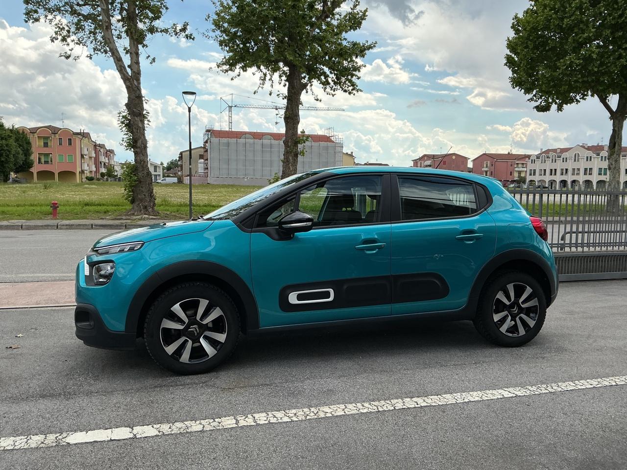 Citroen C3 BlueHDi 100 S&S Shine Pack - ok neopatentati