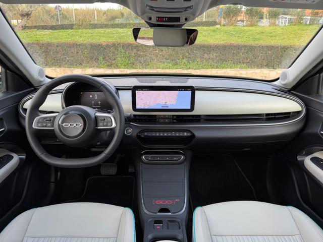 FIAT 600 HYBRID 110 CV DCT MHEV LA PRIMA+PELLE+18+LED