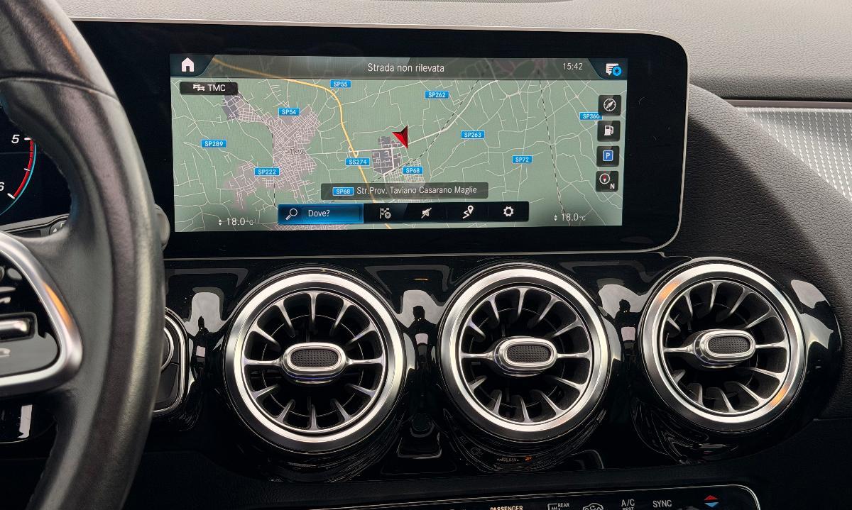 MERCEDES Classe GLA 200 d Automatic Sport