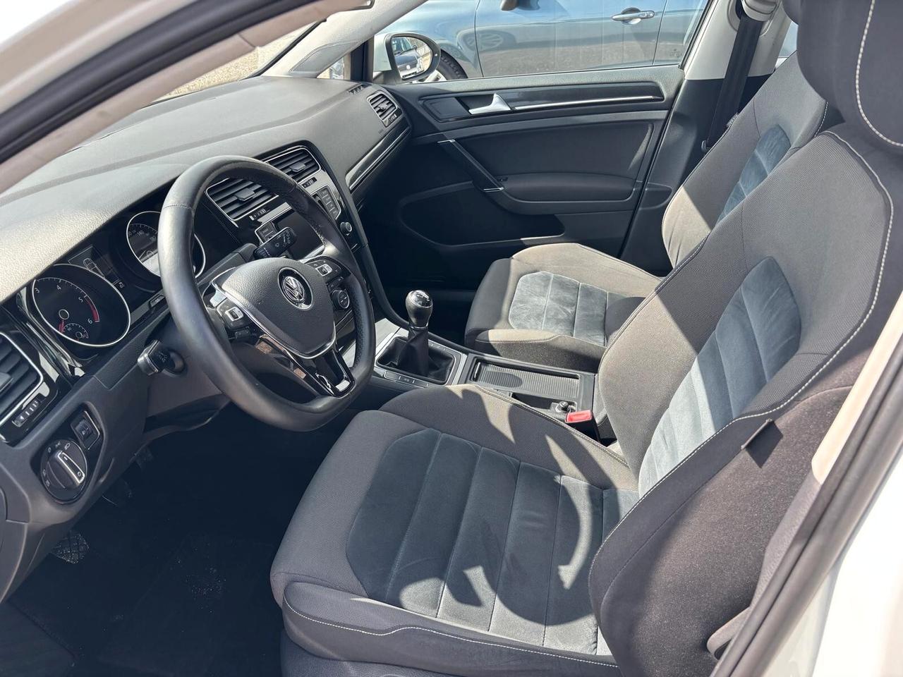 Volkswagen Golf 1.6 TDI 5 porte - 2013