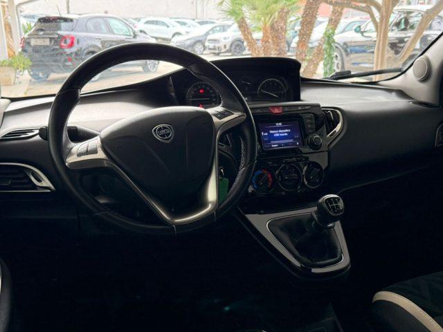 LANCIA Ypsilon 1.2 69 CV 5 porte Gold