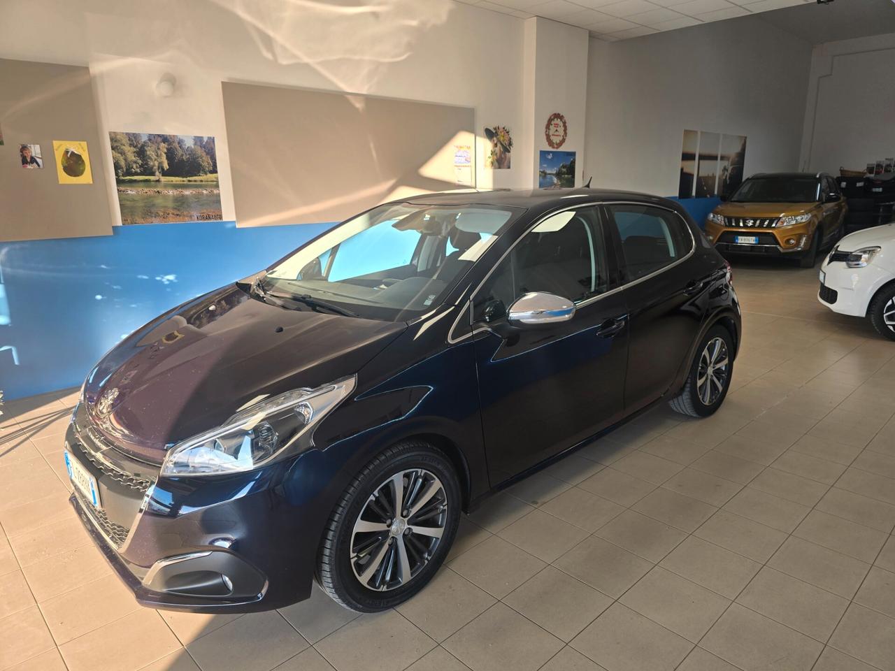 Peugeot 208 PureTech 82 5 porte Allure