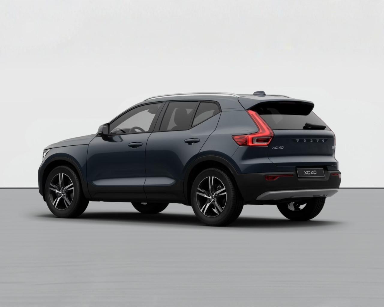 VOLVO XC40 CORE B3 AUTO PREZZO PROMO FINO A FINE MESE