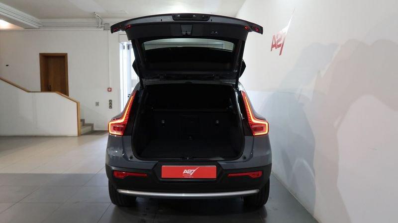 Volvo XC40 Recharge T4 Plug-in Hybrid auto Recharge Core