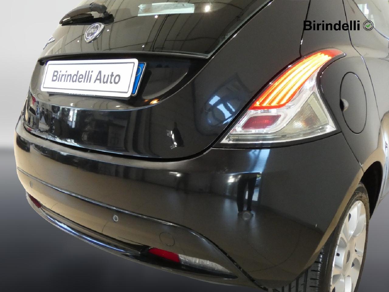 LANCIA Ypsilon 3ª serie - Ypsilon 1.2 69 CV 5 porte Gold