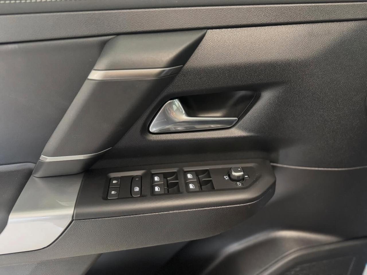 Jeep Compass 1.2 Turbo 48V Hybrid First Edition