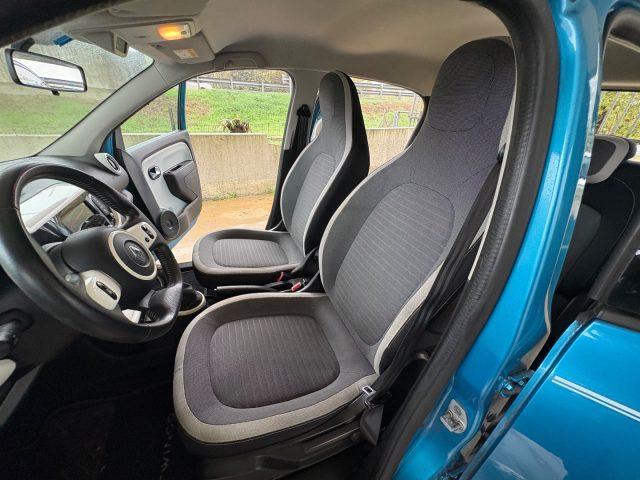 RENAULT Twingo SCe Lovely POCHI CHILOMETRI NAVIGATORE