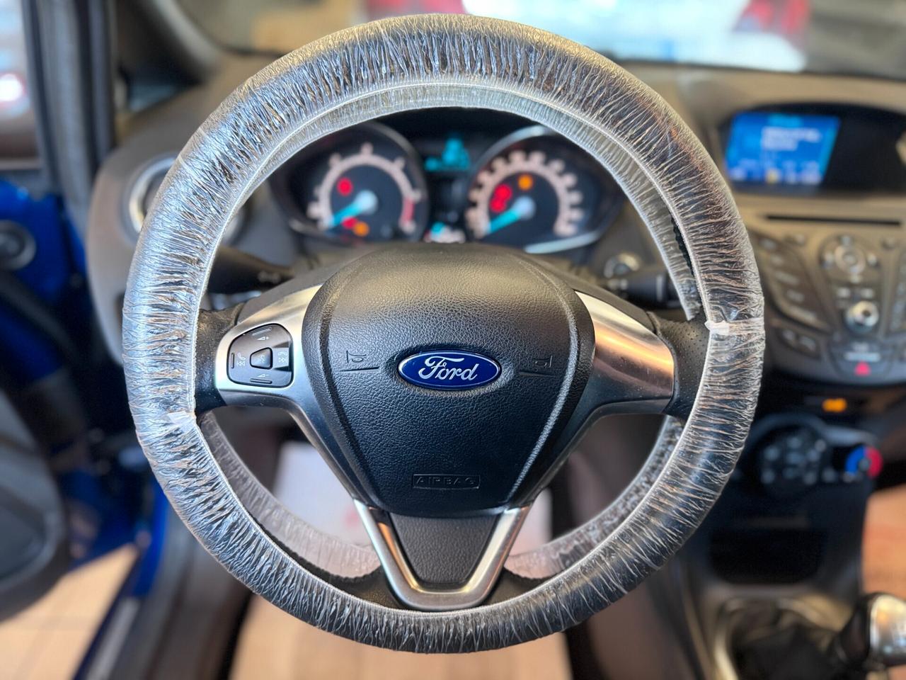 Ford Fiesta 1.5 TDCi 75CV 5 porte ST-Line