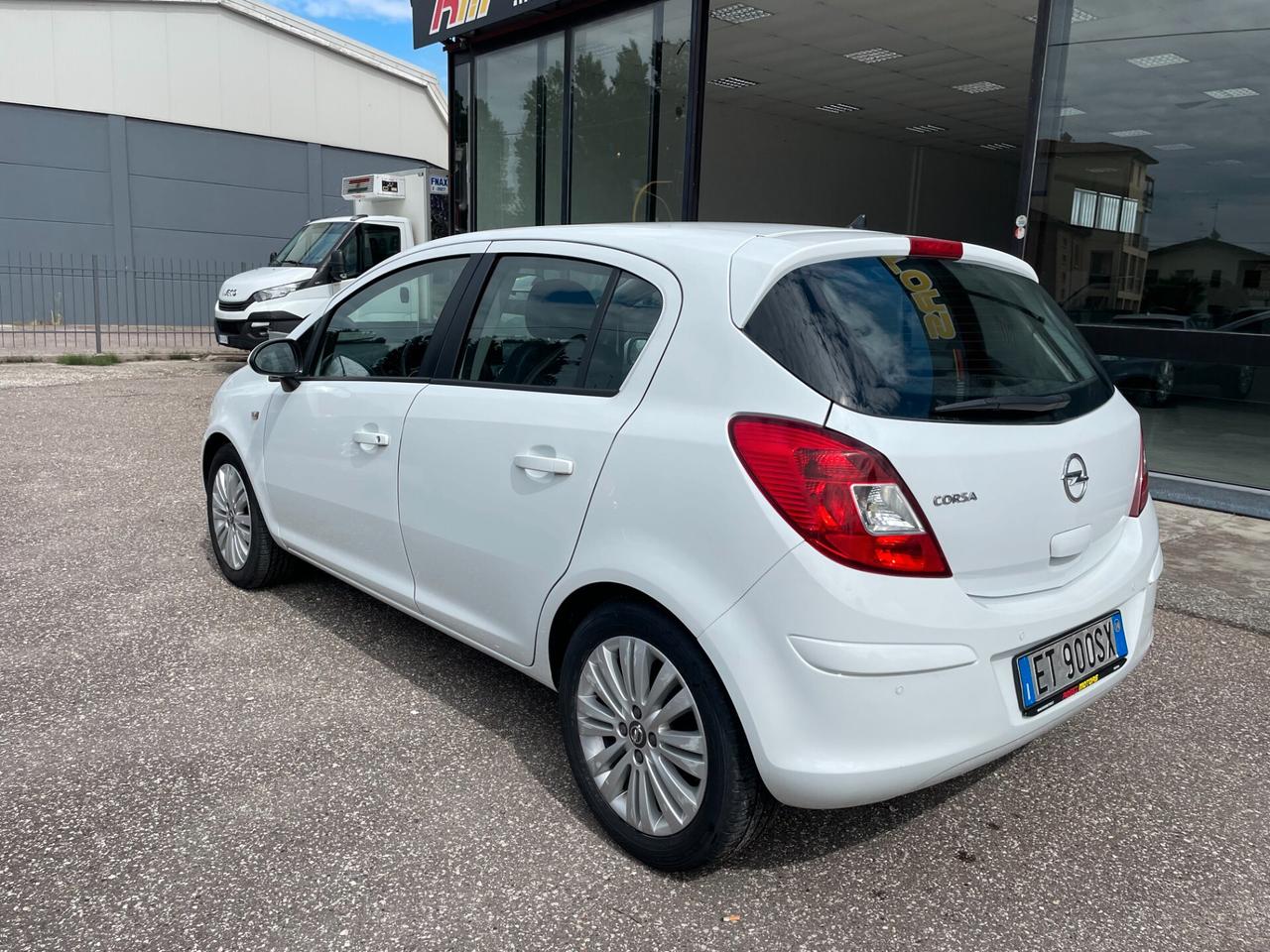 Opel Corsa 1.2 5 porte Edition IMP. METANO ANCHE NEOPATENTATI