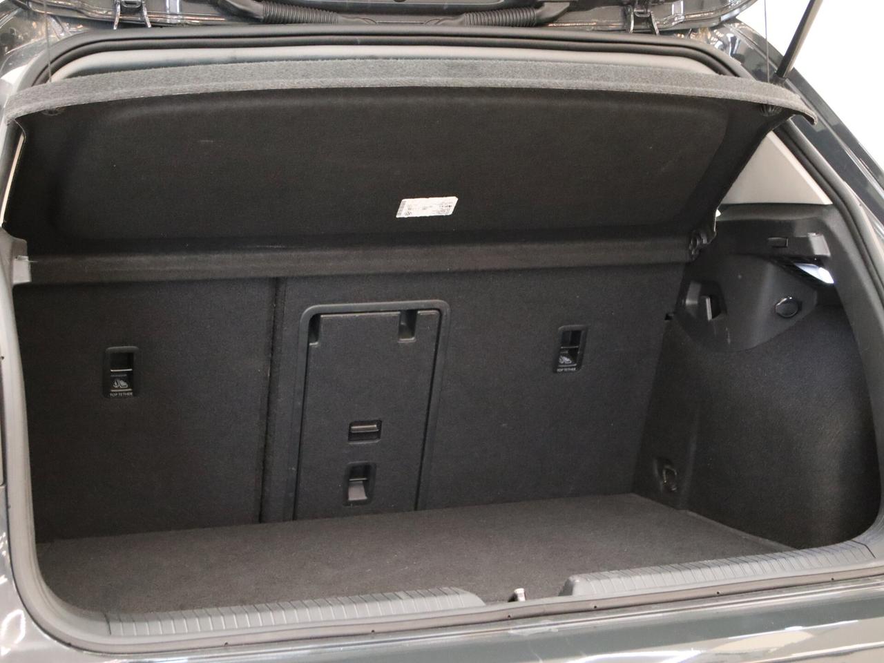 VOLKSWAGEN GOLF VIII 2020 1.0 tsi evo Life 110cv NEOPATENTATI IVA ESPOSTA