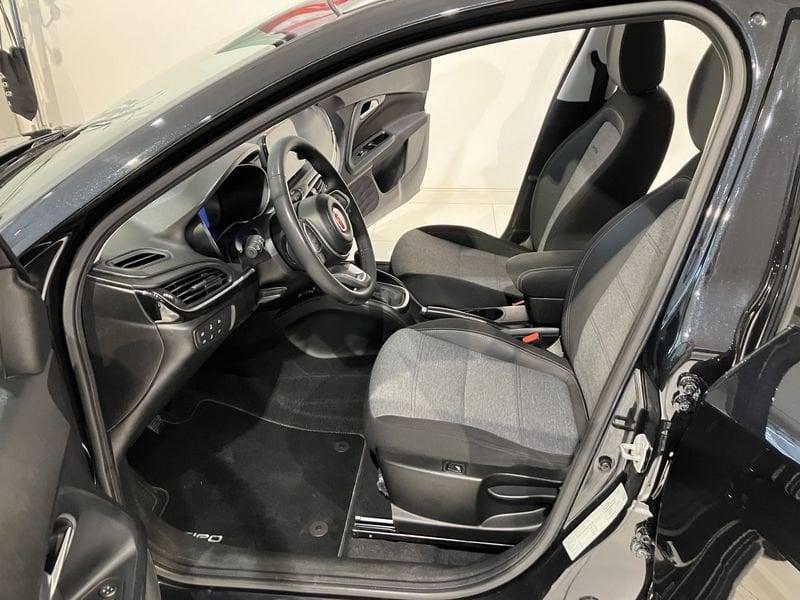FIAT Tipo 1.6 Mjt S&S SW Cross
