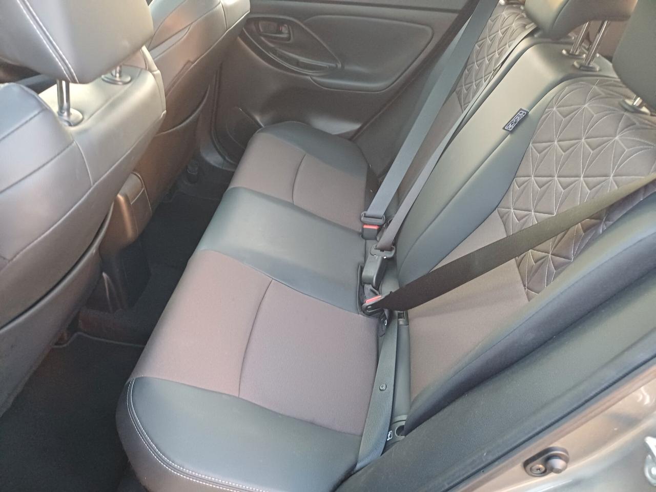 Toyota Yaris Cross 1.5 4WD-i(TETTO PANORAMICO)