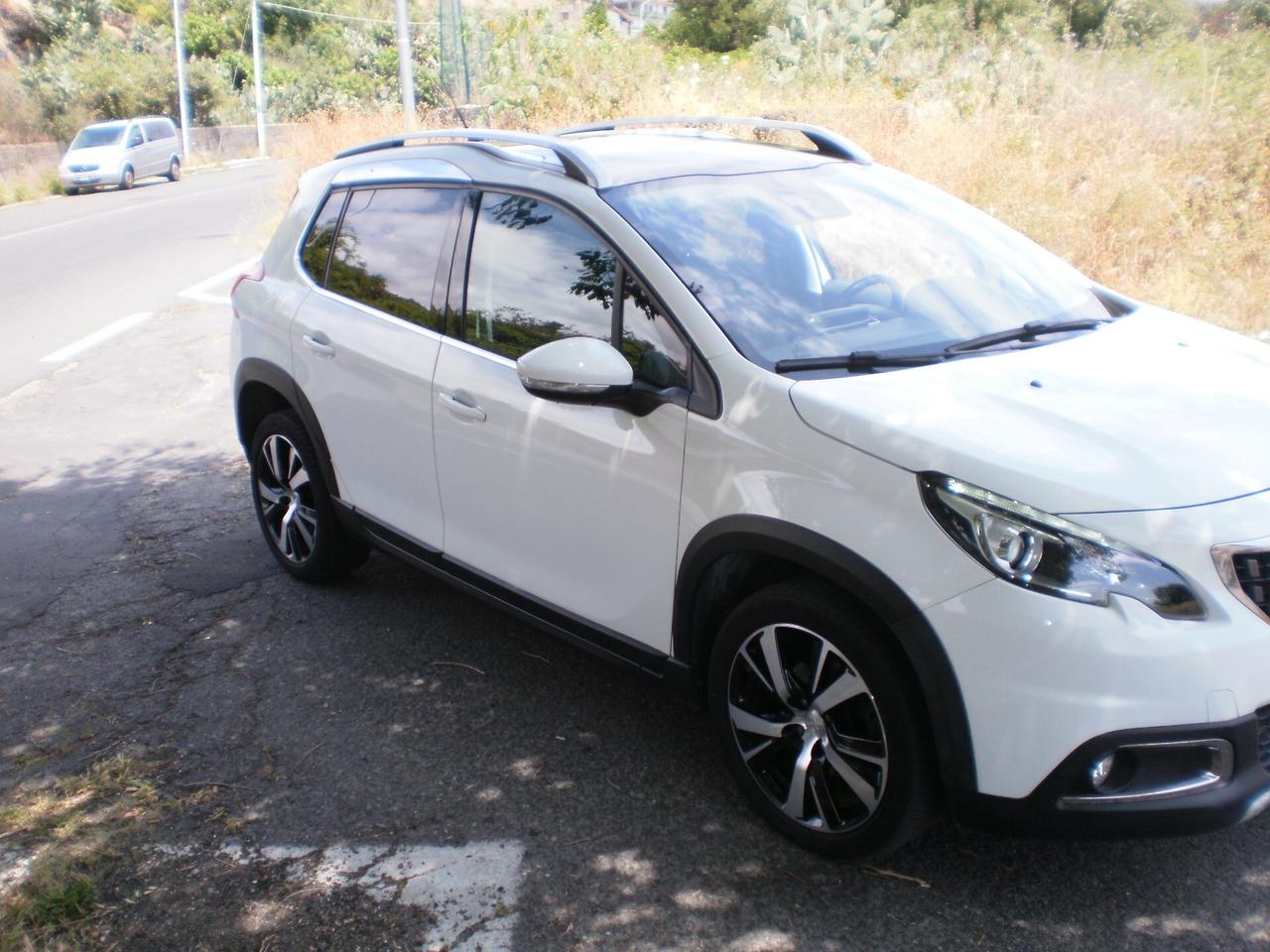 Peugeot 2008 BlueHDi 100 S&S Allure