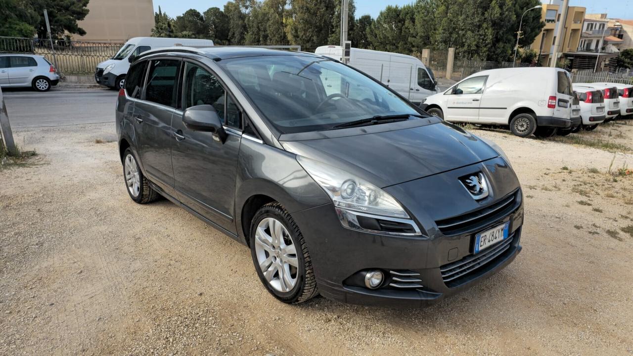 PEUGEOT 5008 2.0 HDI 163 CV ALLURE E5 CAMBIO AUTOMATICO INTERNI IN PELLE