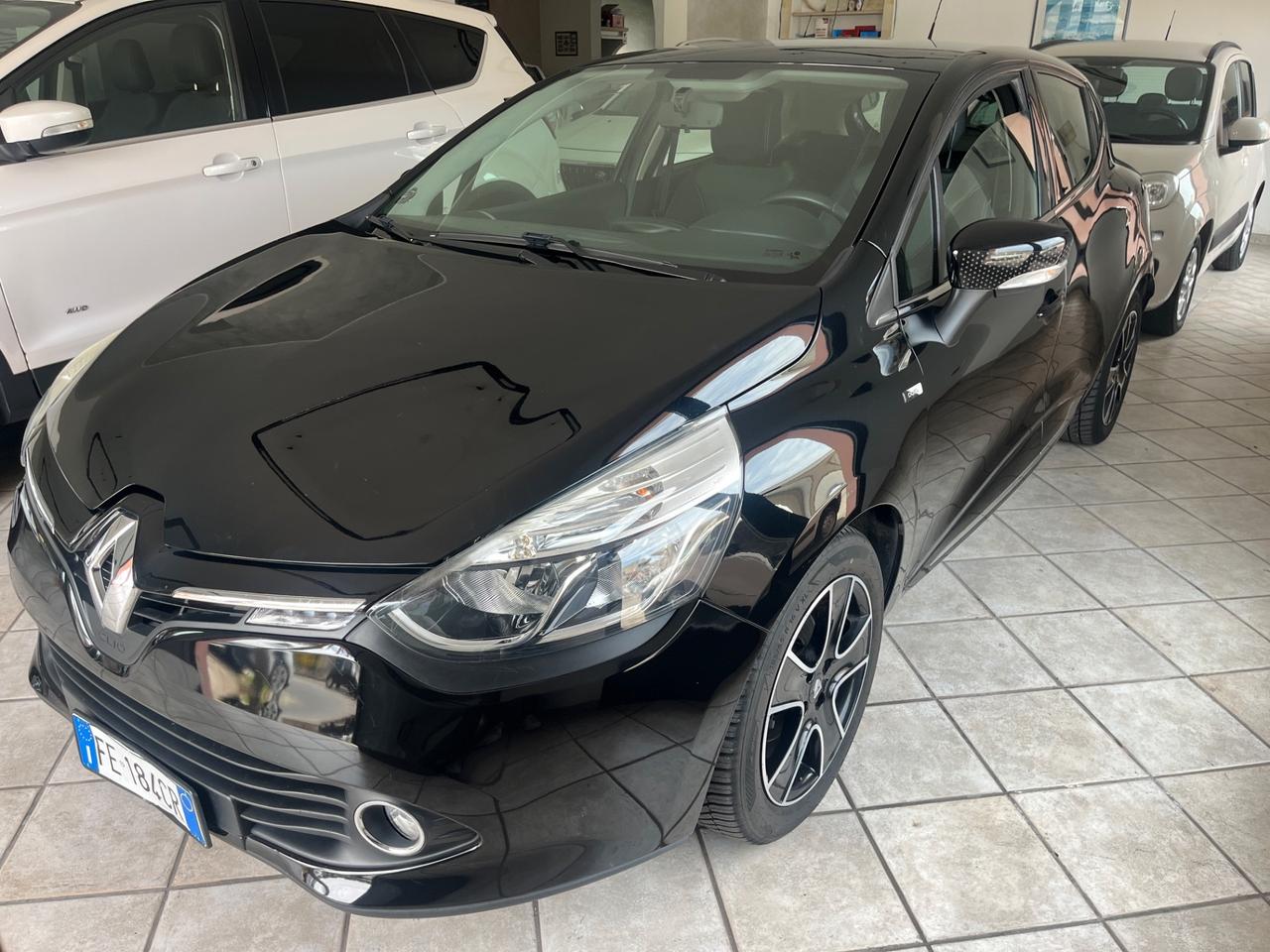 Renault Clio TCe 12V 90CV Start&Stop 5 porte Energy Intens