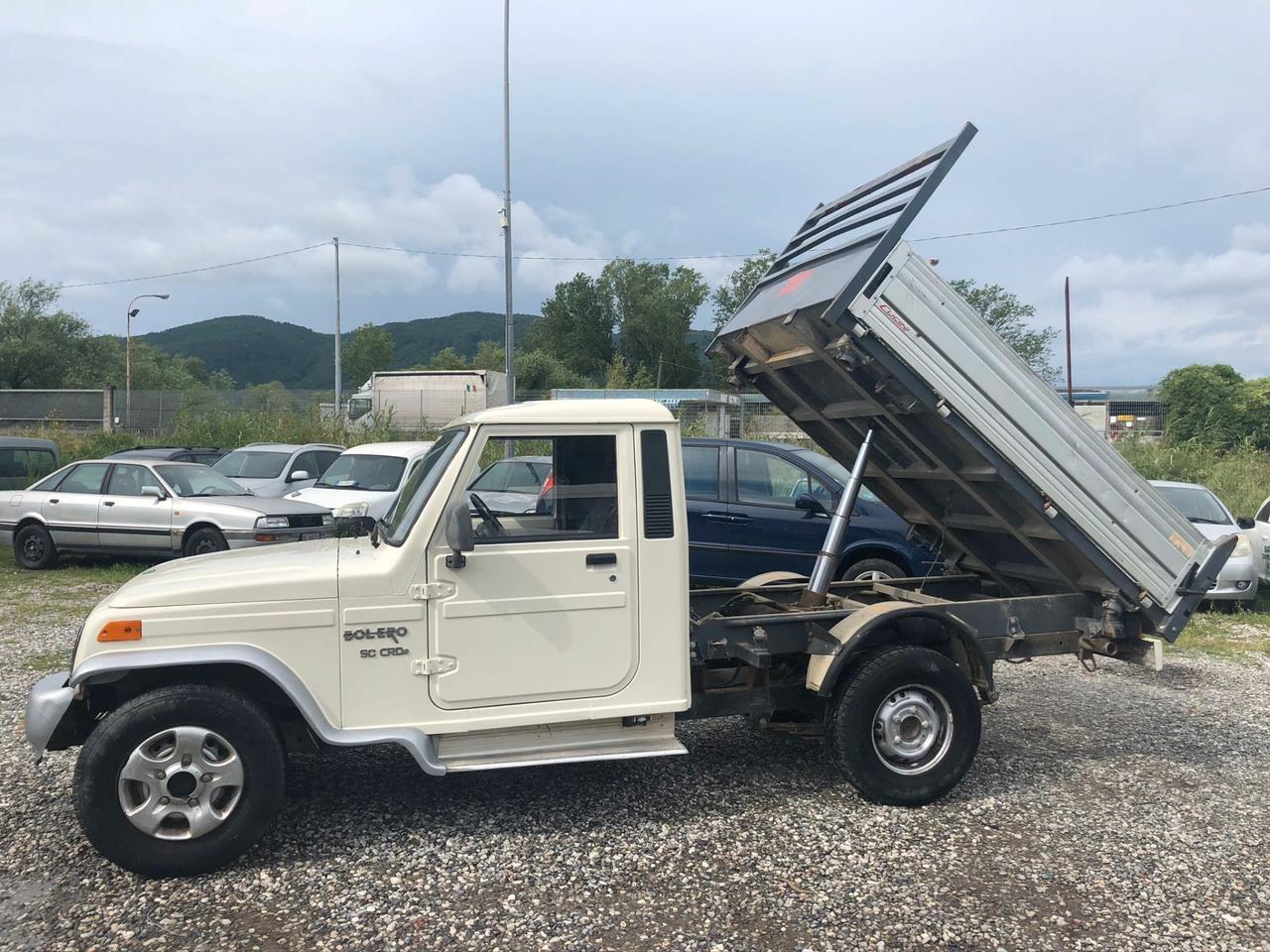 MAHINDRA BOLERO PICK UP 2WD CON RIBALTA 70000KM!!