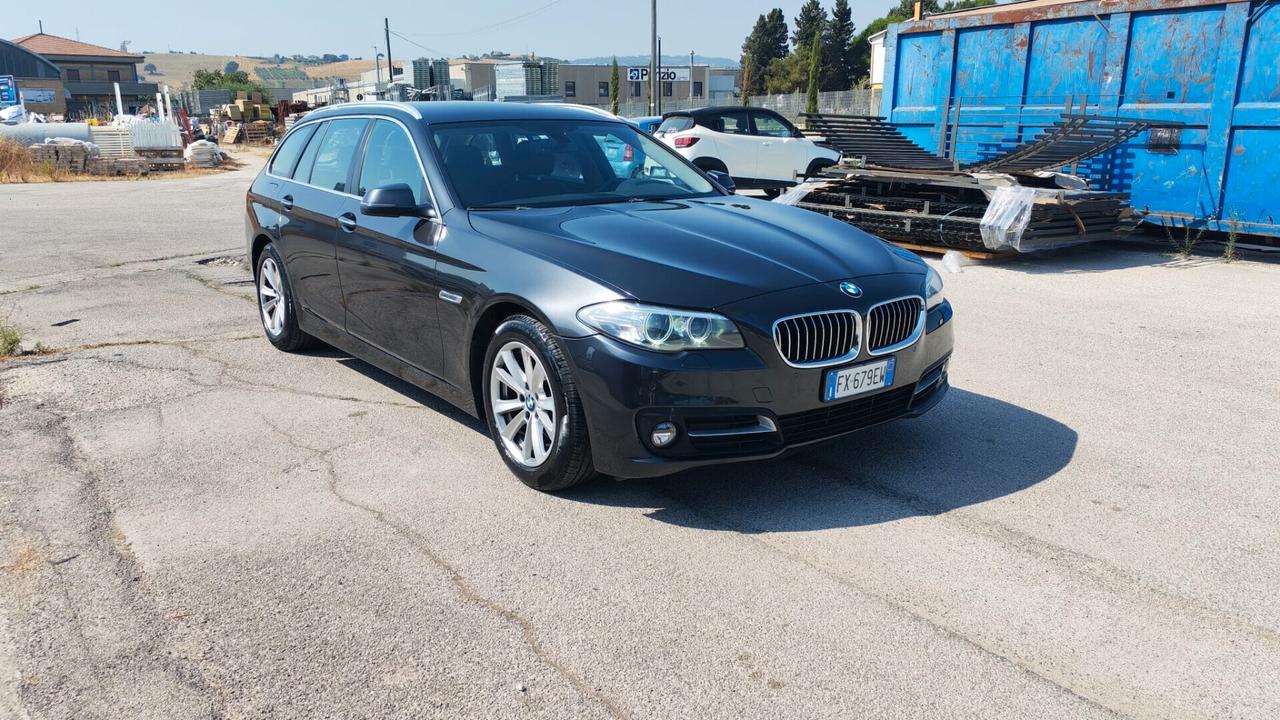 Bmw 520 520d xDrive Luxury