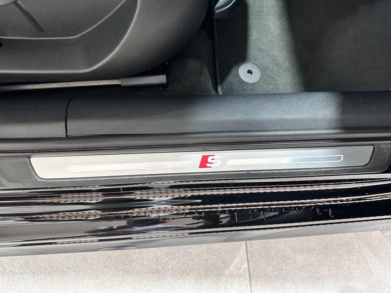 Audi A3 2.0 TDI S LINE - MANUALE - DA VETRINA - FULL