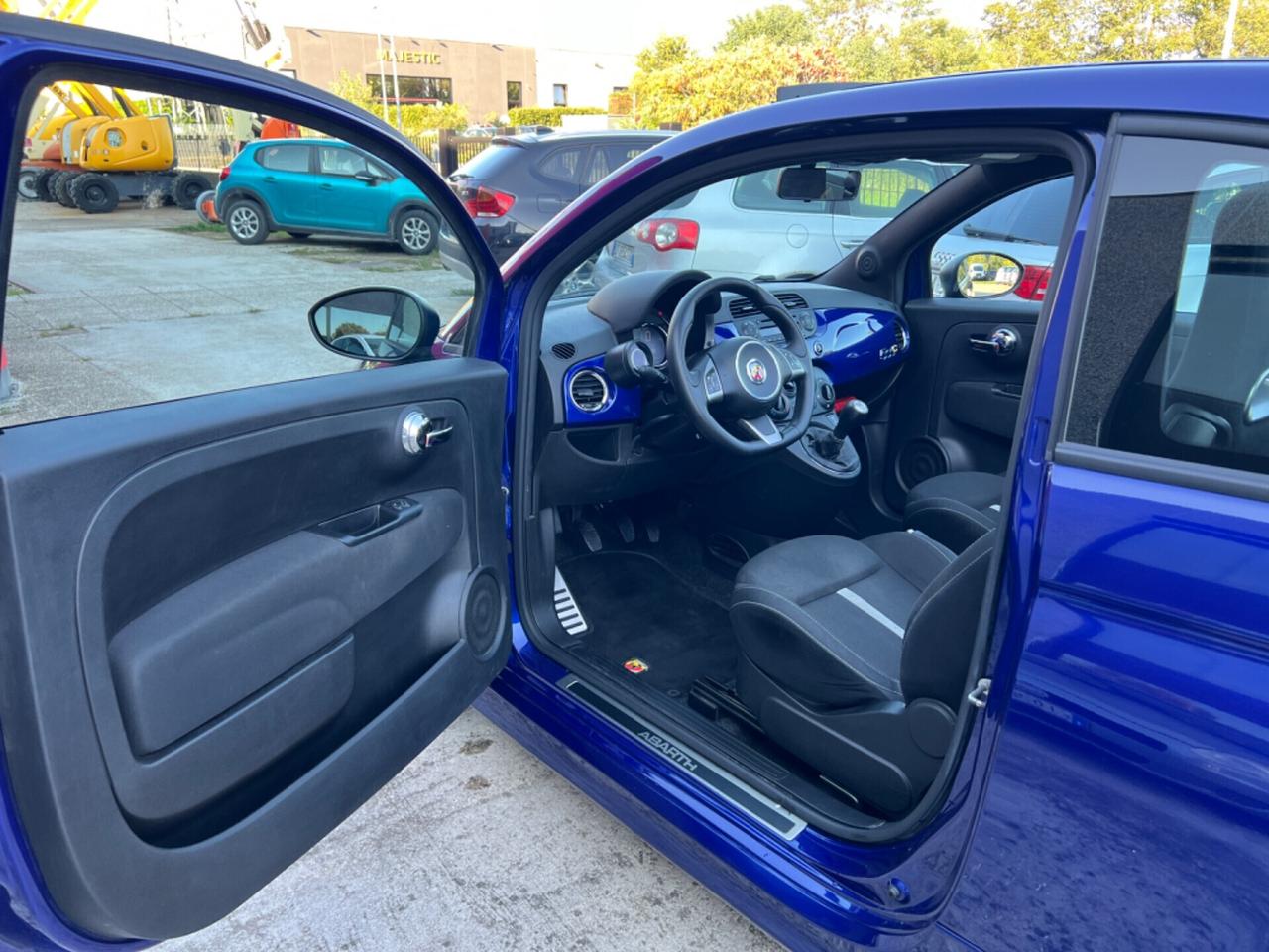 Abarth 595 C 1.4 Turbo T-Jet 140 CV