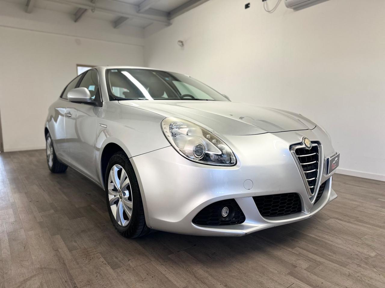 Alfa Romeo Giulietta 1.6 JTDm-2 105 CV Distinctive NEOPATENTATI