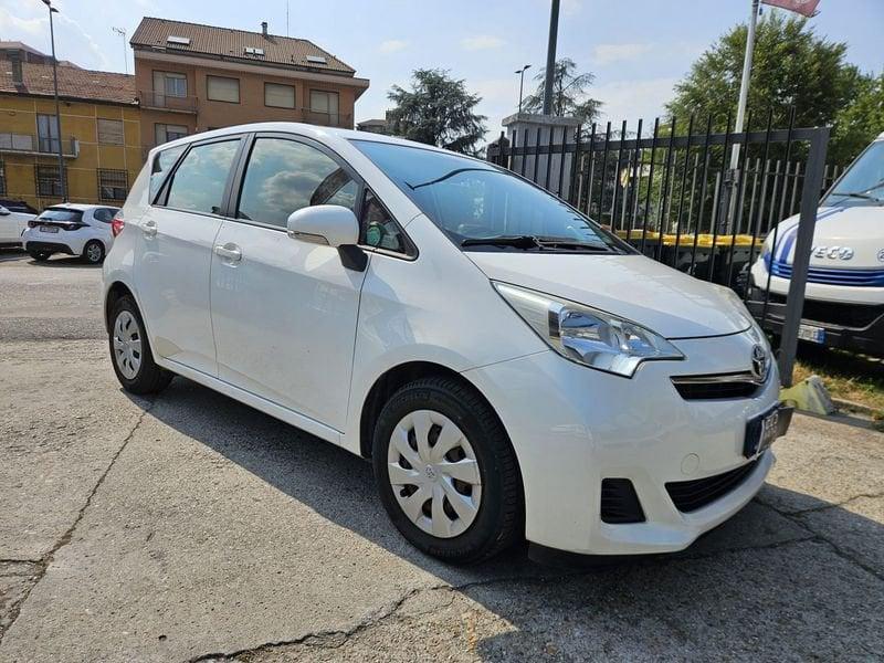 Toyota Verso-S 1.3 MT Active