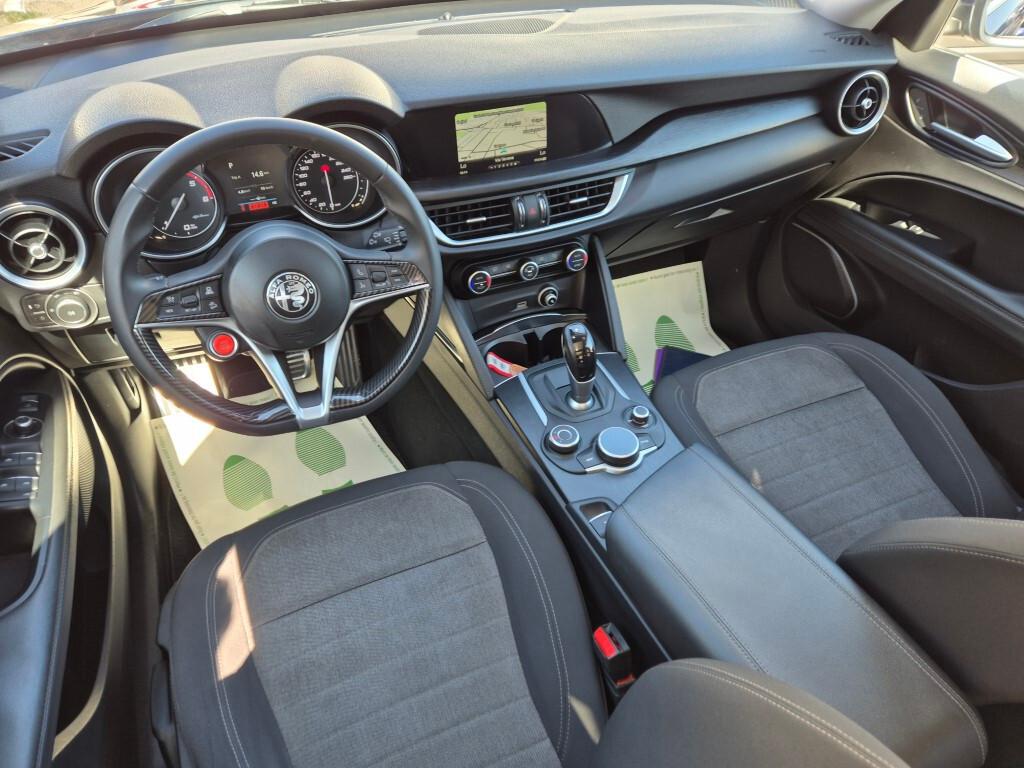 Alfa Stelvio 2.2 D TETTO APRIBILE CERCHI 20