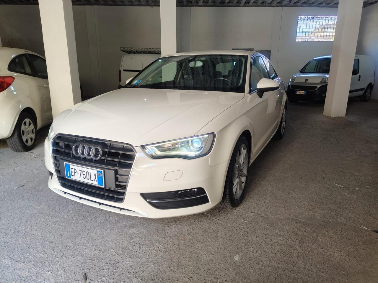 Audi A3 1.6 TDI 105 CV CR Ambition