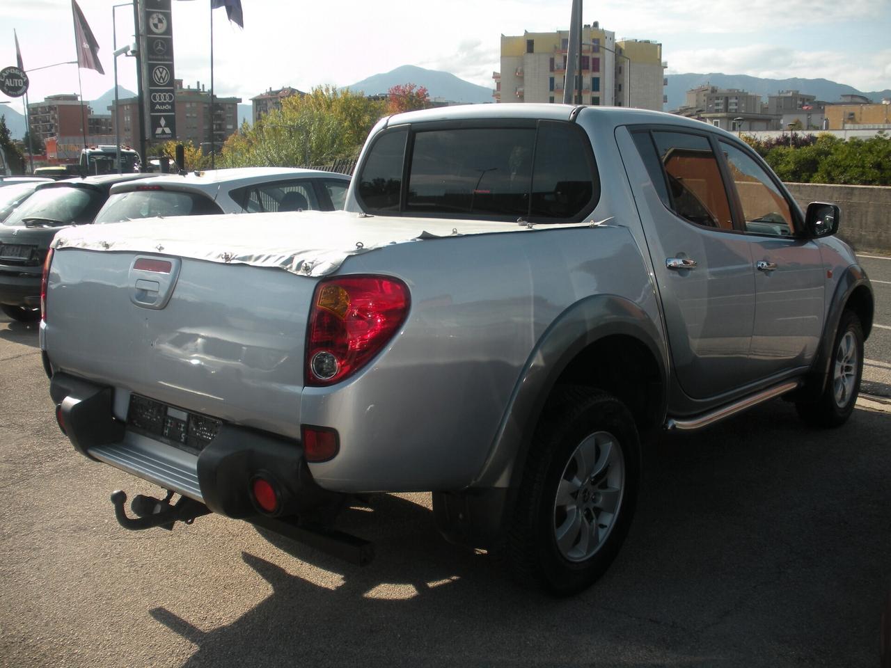 Mitsubishi L200 2.5 DI-D/136CV DC Intense