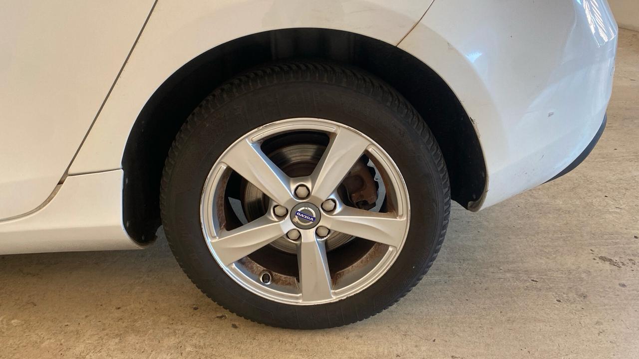Volvo V40 D2 1.6 Momentum 115cv 2015