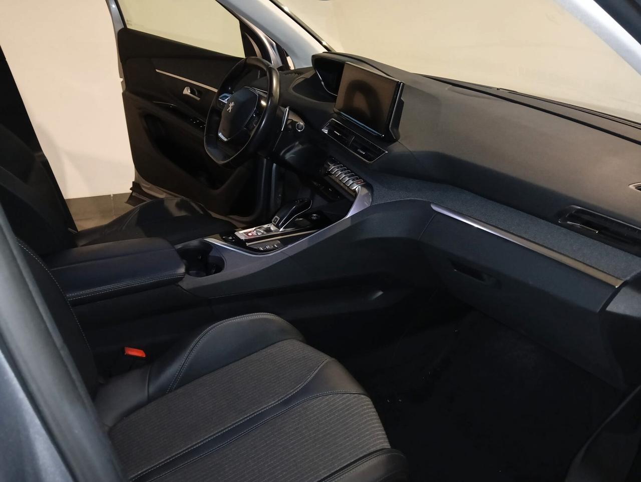 Peugeot 3008 BlueHDi 130 S&S EAT8 Allure