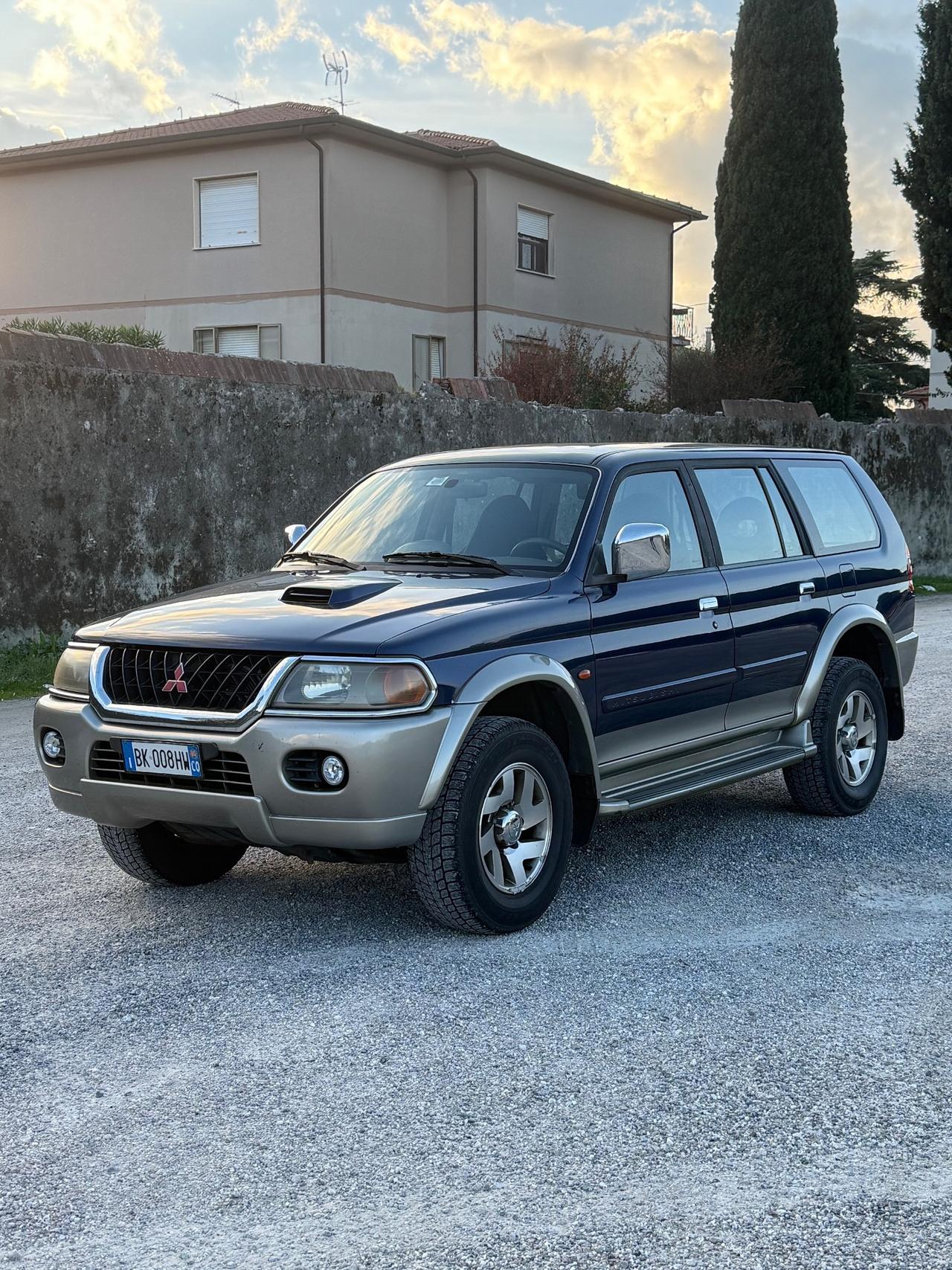 Mitsubishi Pajero Sport 2.5 TDI GLS Target