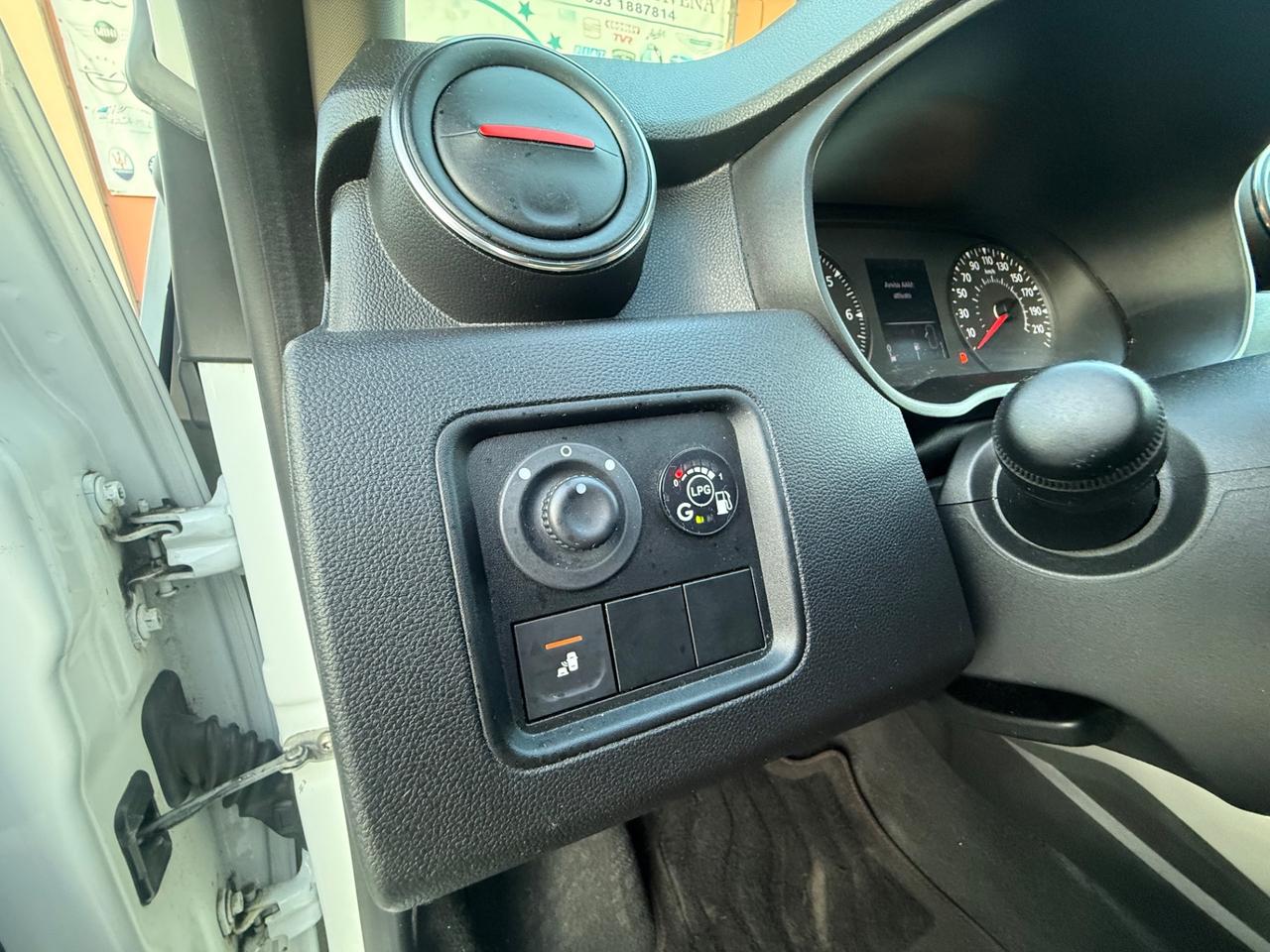 Dacia Duster 1.6GPL 114CV Techroad CAMERA 360 FULL OPZ