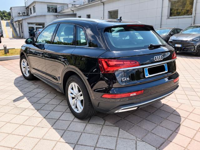 AUDI Q5 30 2.0 TDI S tronic Business.