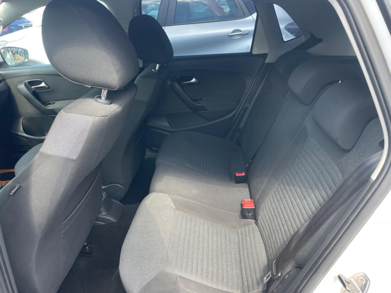 VOLKSWAGEN POLO 1.6 DIESEL 90 (CV) 2011