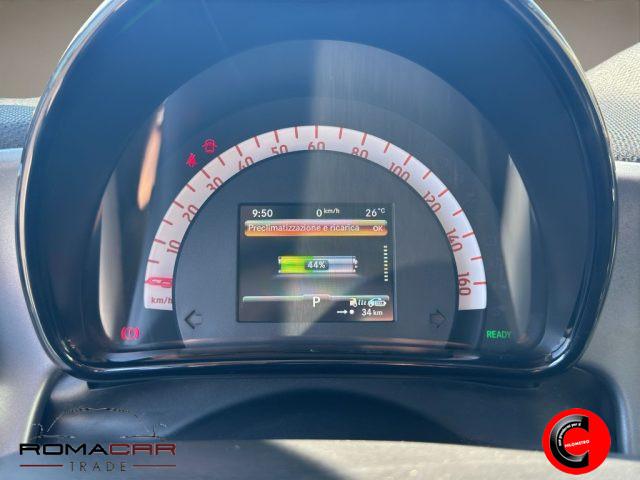 SMART ForTwo EQ FARI FULL LED APPLE CAR PLAY TELECAMERA SENSORI