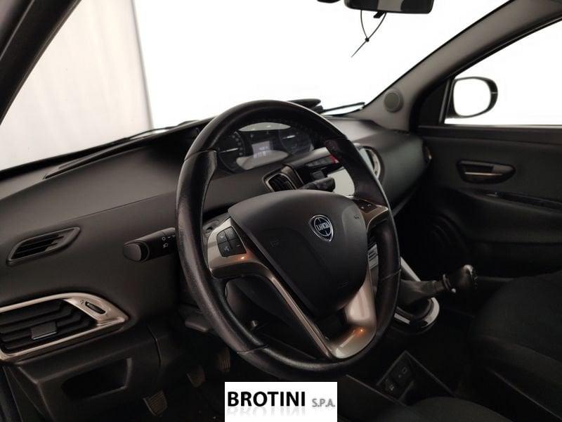 Lancia Ypsilon 1.2 69cv Start& Stop Gold