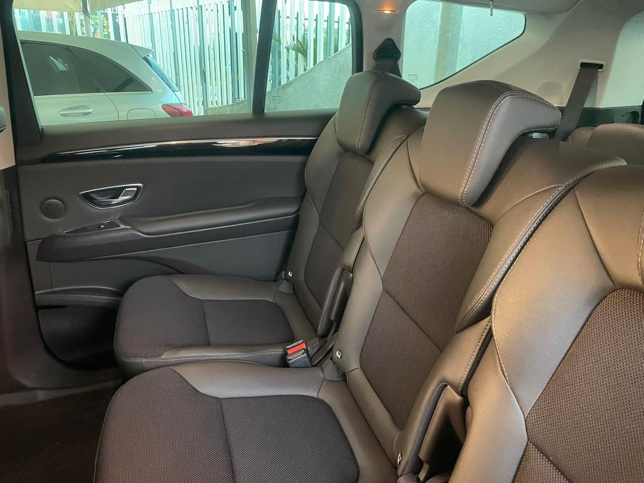 Renault Espace dCi 160CV EDC Energy Initiale Paris 4Control